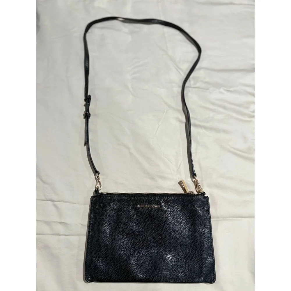 Micheal Kors Black‎ Crossbody